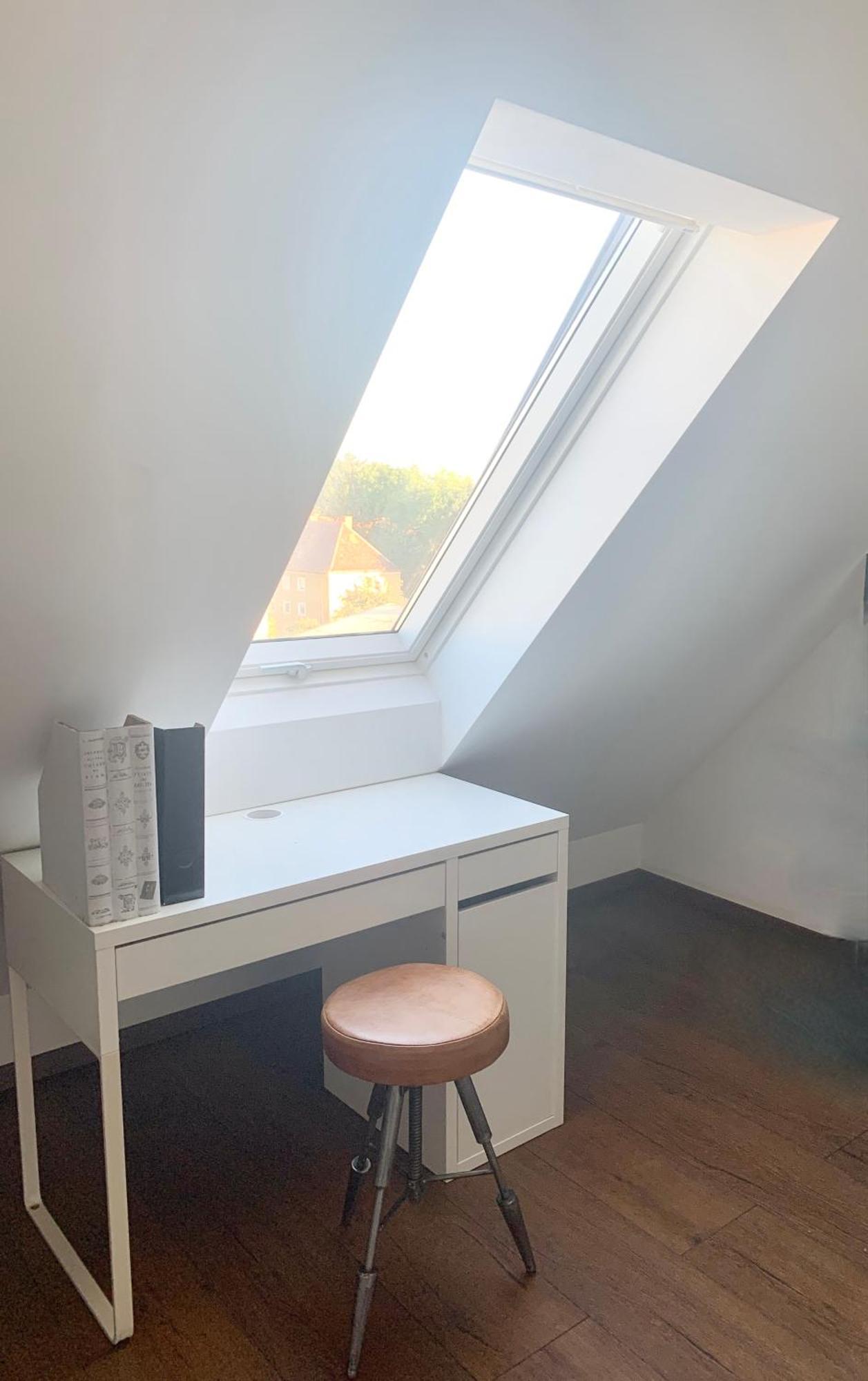 Schoene Dachgeschoss-maisonette Apartamento