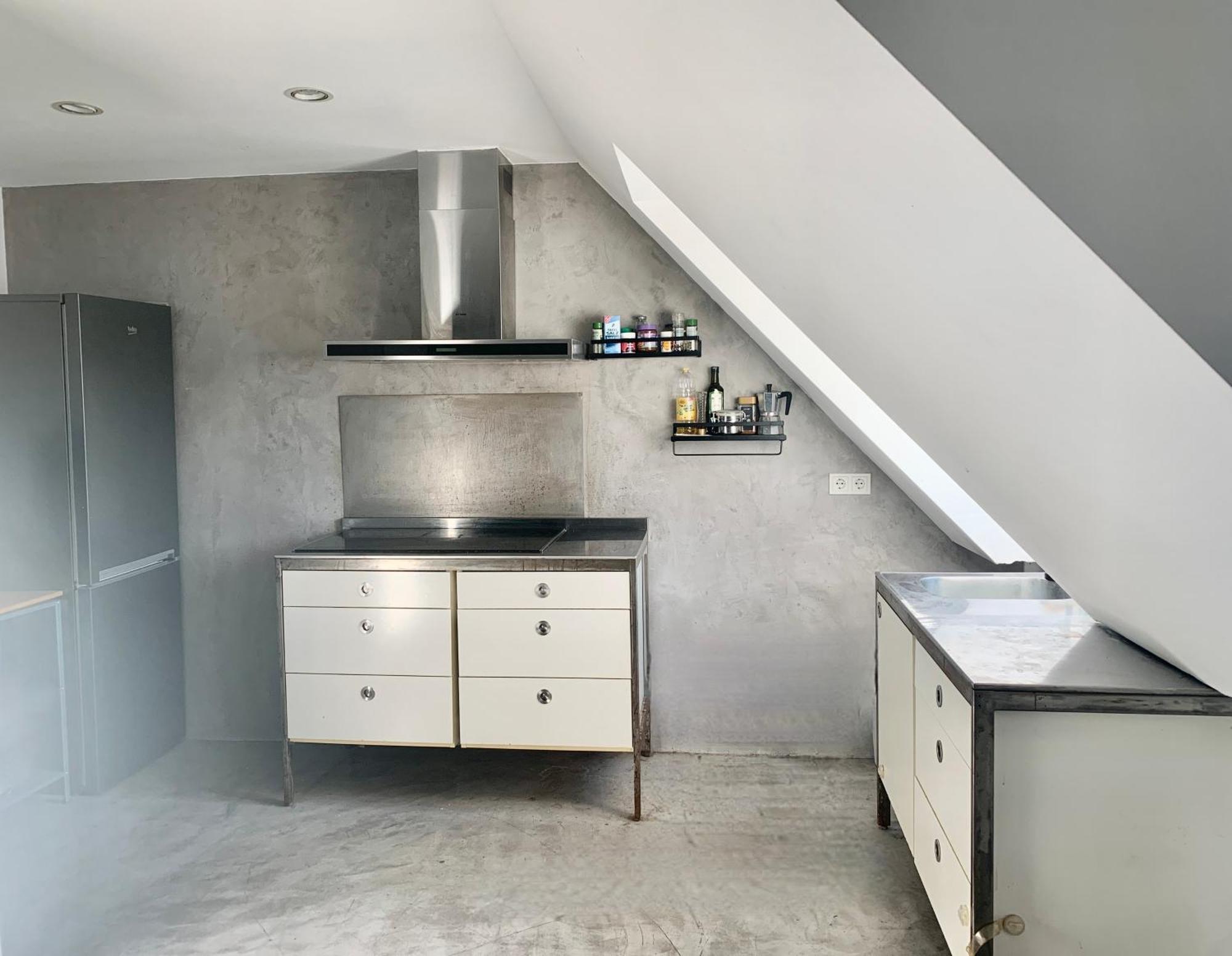 Schoene Dachgeschoss-maisonette Apartamento *