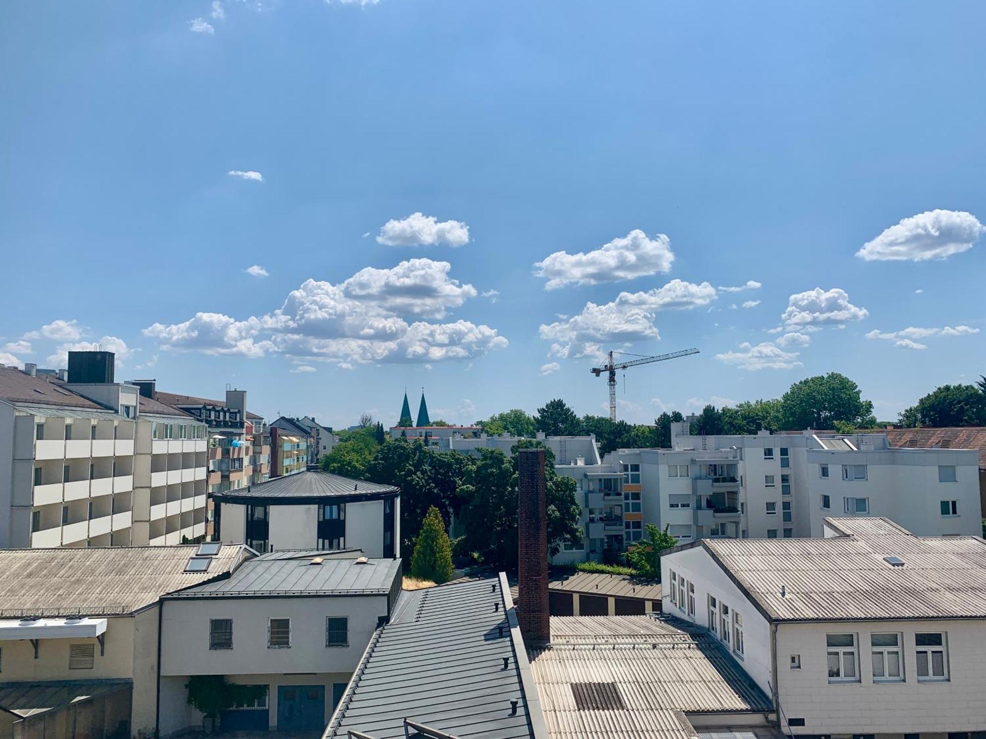 Schoene Dachgeschoss-maisonette Apartamento Múnich